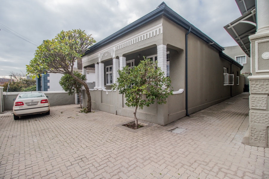 3 Bedroom Property for Sale in Woodstock Western Cape